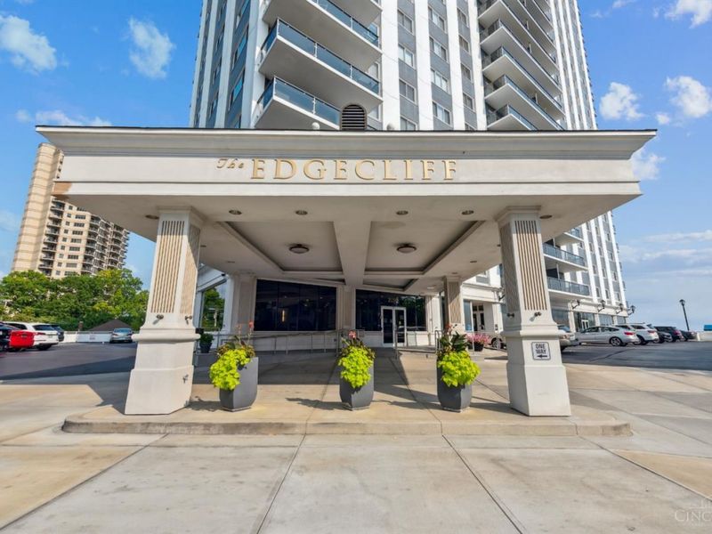 2200 Victory Parkway, Unit 2307, Cincinnati, OH 45206 Photo 2