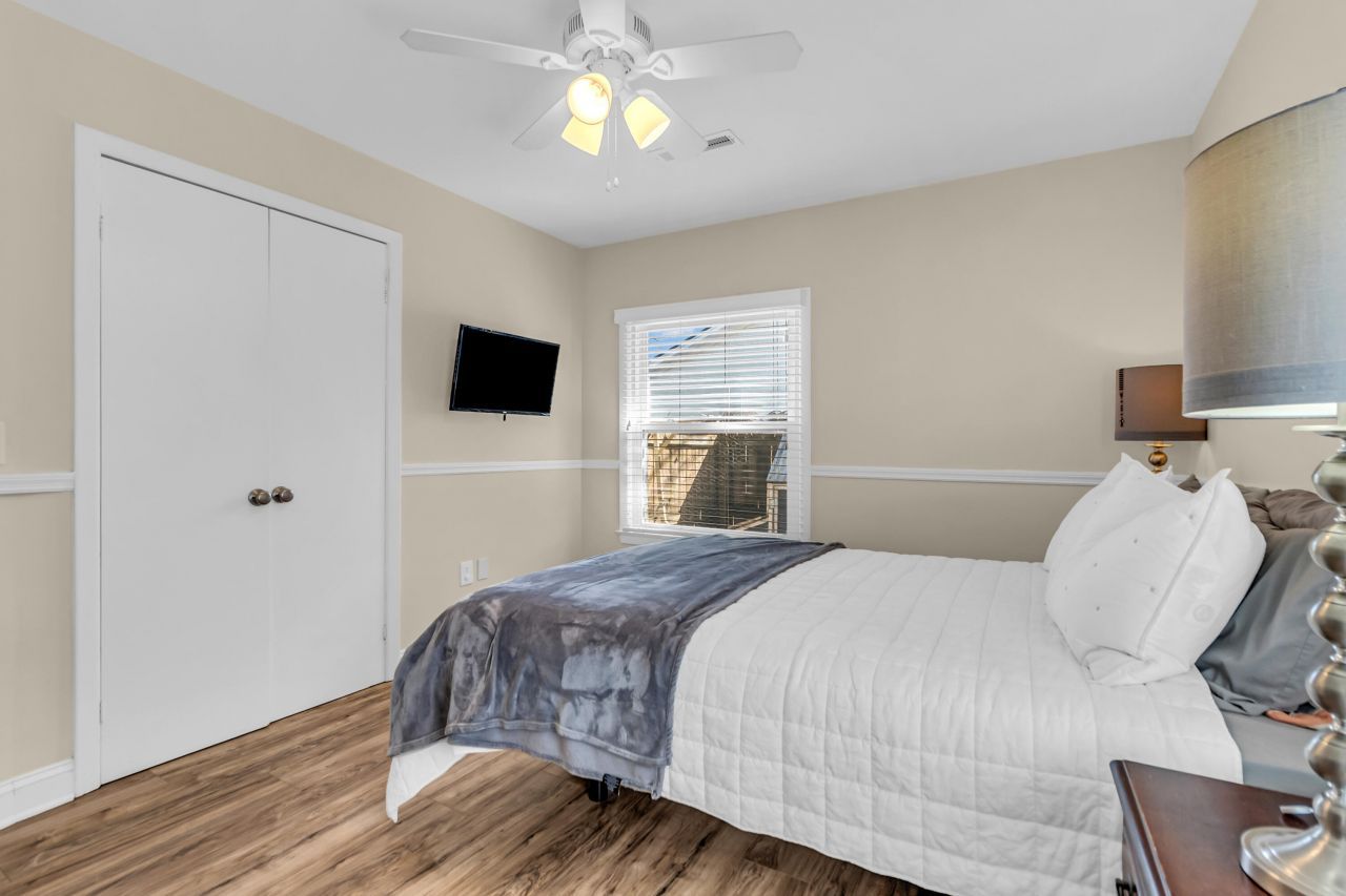 655 Wantoot Boulevard Photo 18