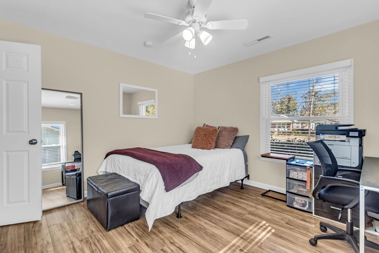 655 Wantoot Boulevard Photo 22