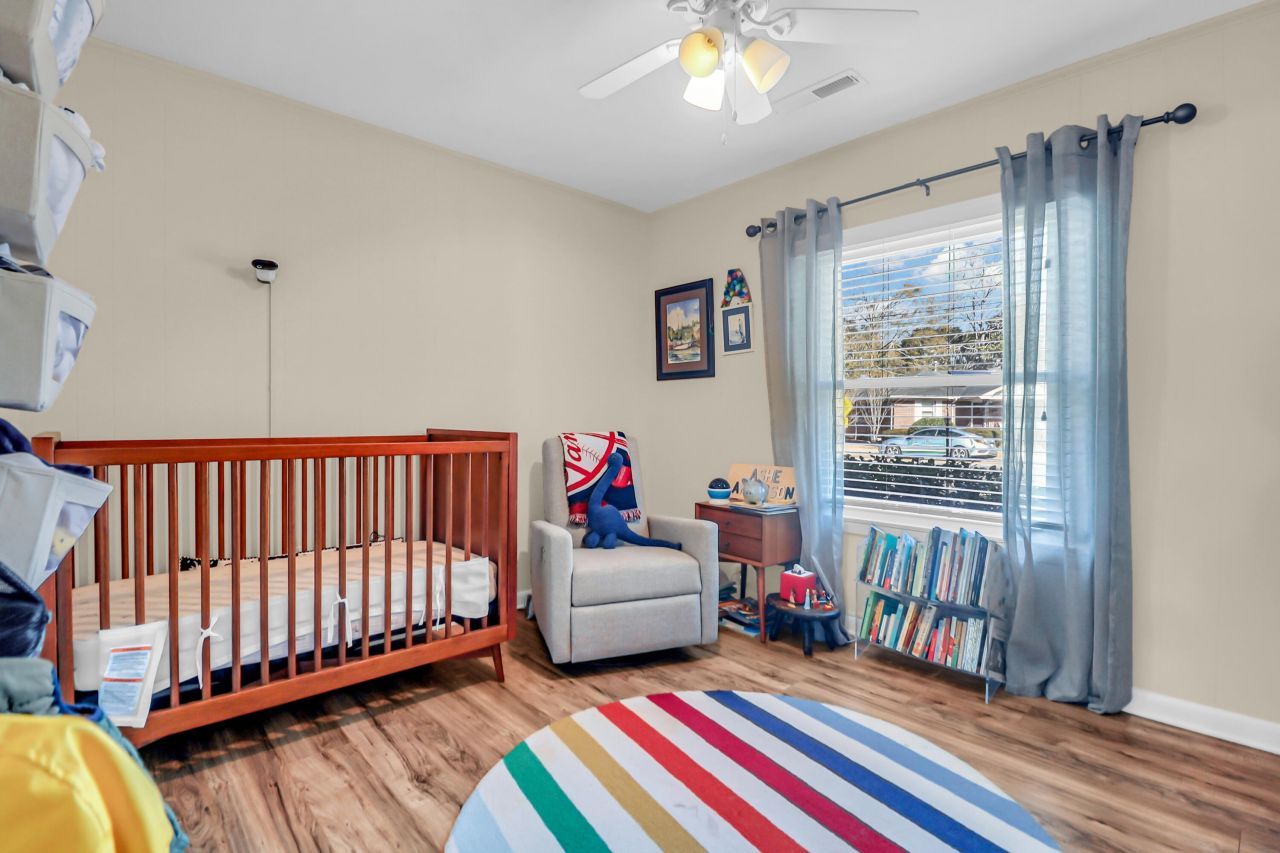 655 Wantoot Boulevard Photo 24