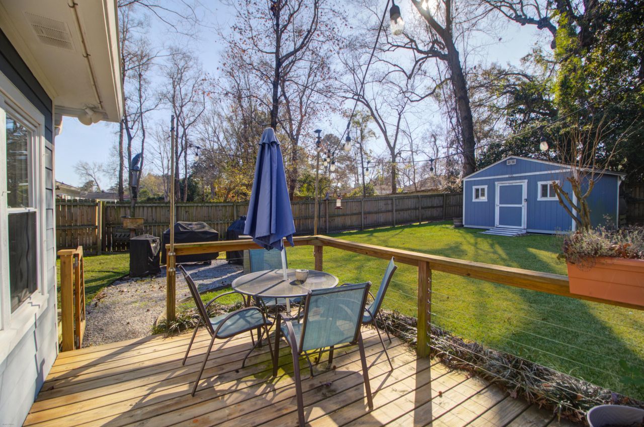 655 Wantoot Boulevard Photo 28