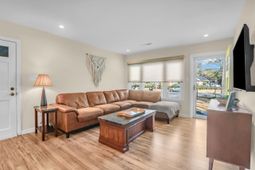 655 Wantoot Boulevard photo 4