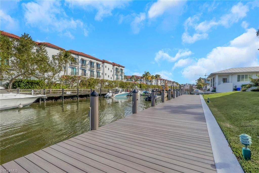 1351 Curlew Ave , Unit 104, Naples, FL 34102 Photo