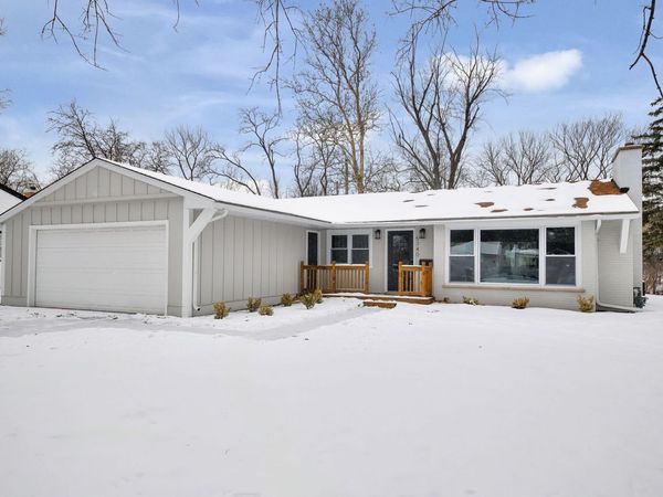 5740 Ridgewood Drive, Western Springs, IL 60558