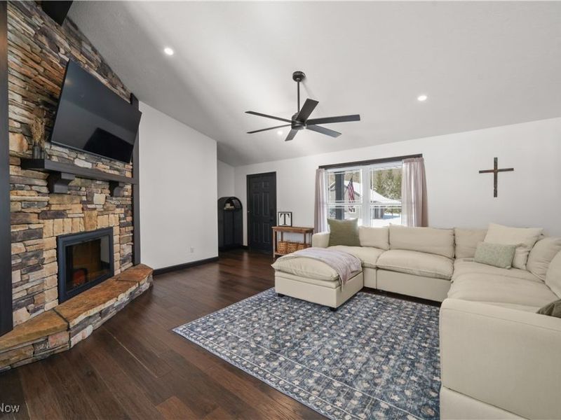 9616 Knowlton Road, Garrettsville, OH 44231 Photo 8