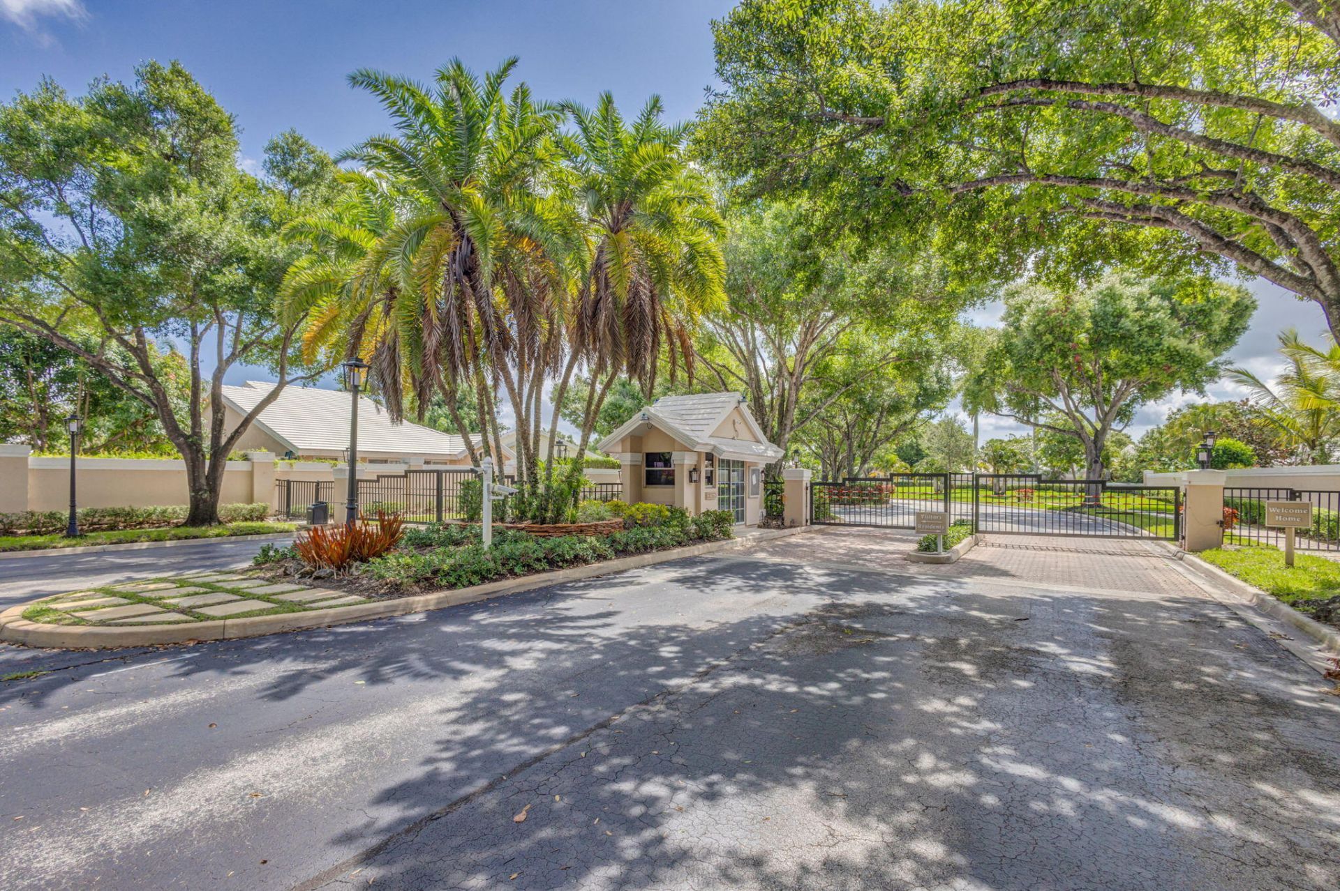 2354 Saratoga Bay Drive, West Palm Beach, FL 33409 Photo