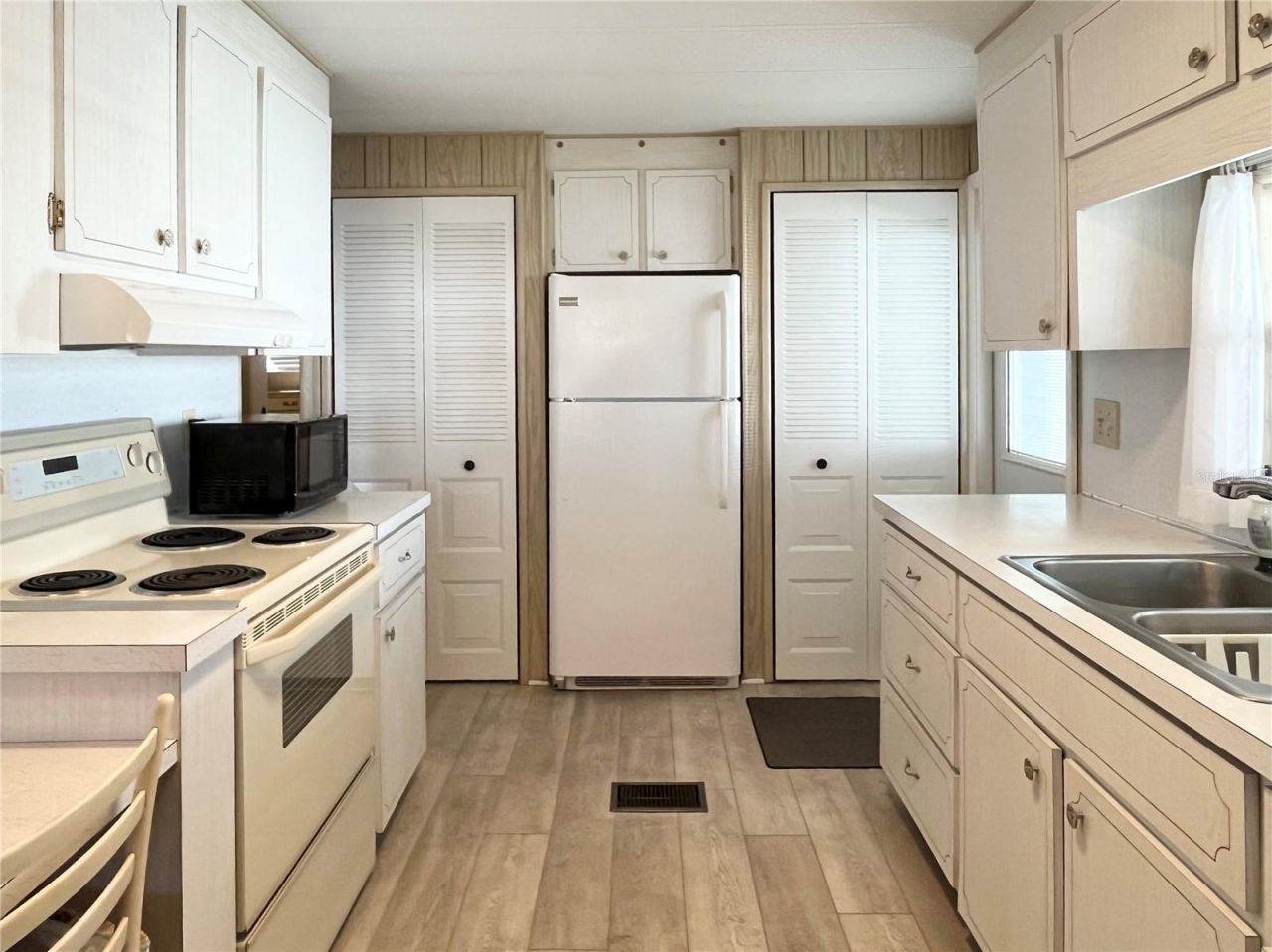 3232 Ash Terrace, Sarasota, FL 34237 Photo