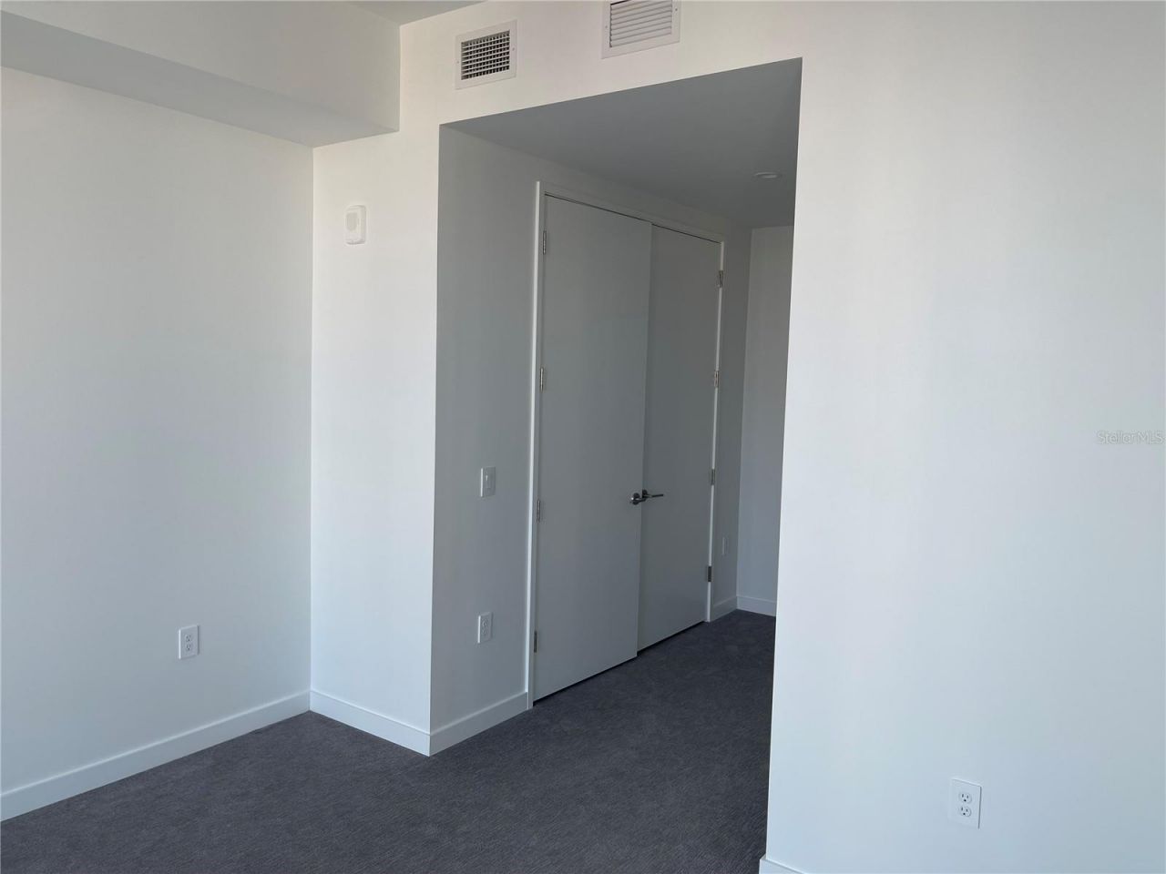 400 Central Ave, Unit 1804, Saint Petersburg, FL 33701 Photo