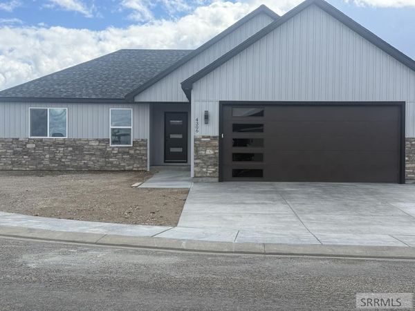 4306 E Arizona Drive, POCATELLO, ID 83201