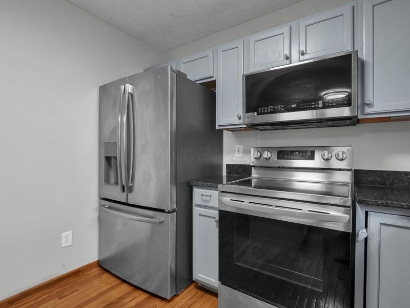 8726 Woodwind Drive, Lewis Center, OH 43035 Photo 13