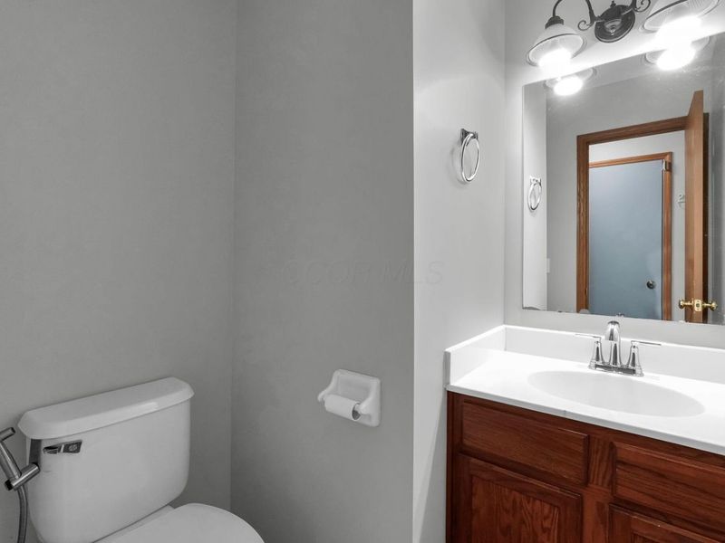 8726 Woodwind Drive, Lewis Center, OH 43035 Photo 14