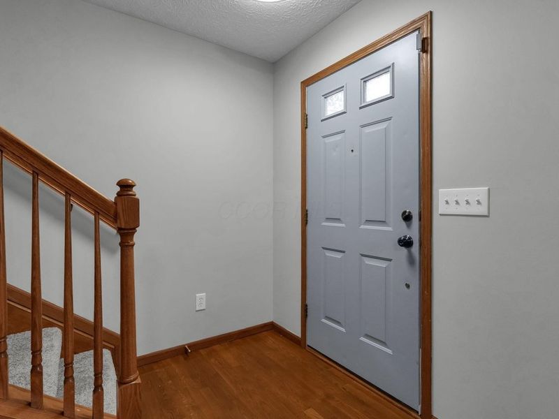 8726 Woodwind Drive, Lewis Center, OH 43035 Photo 5