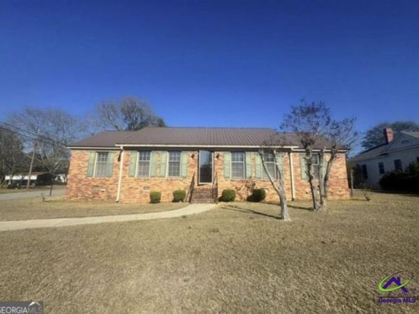301 Church, Vienna, GA 31092