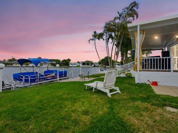 5555 Lakeshore Drive, Fort Lauderdale, FL 33312