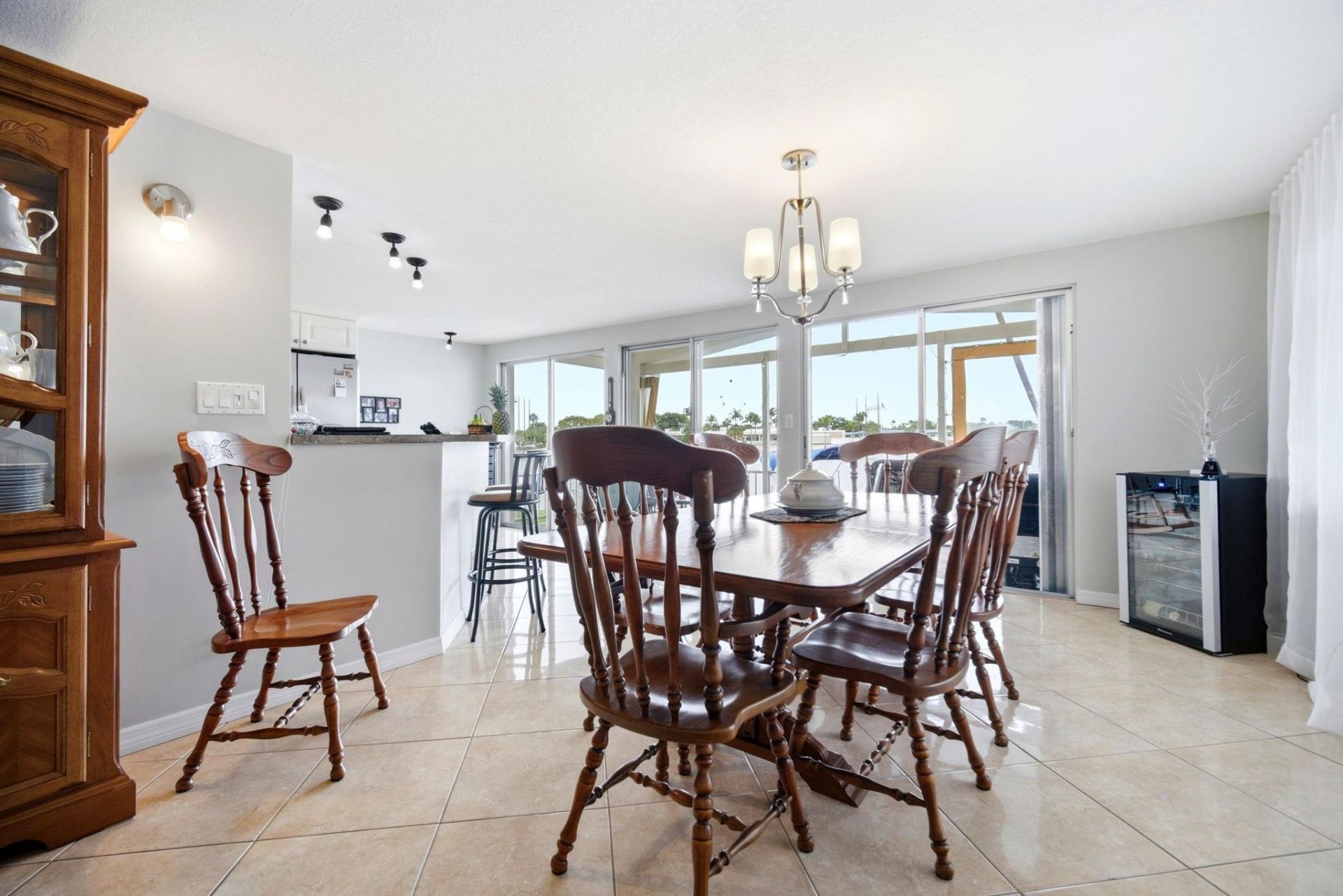 5555 Lakeshore Dr, Fort Lauderdale, FL 33312 Photo