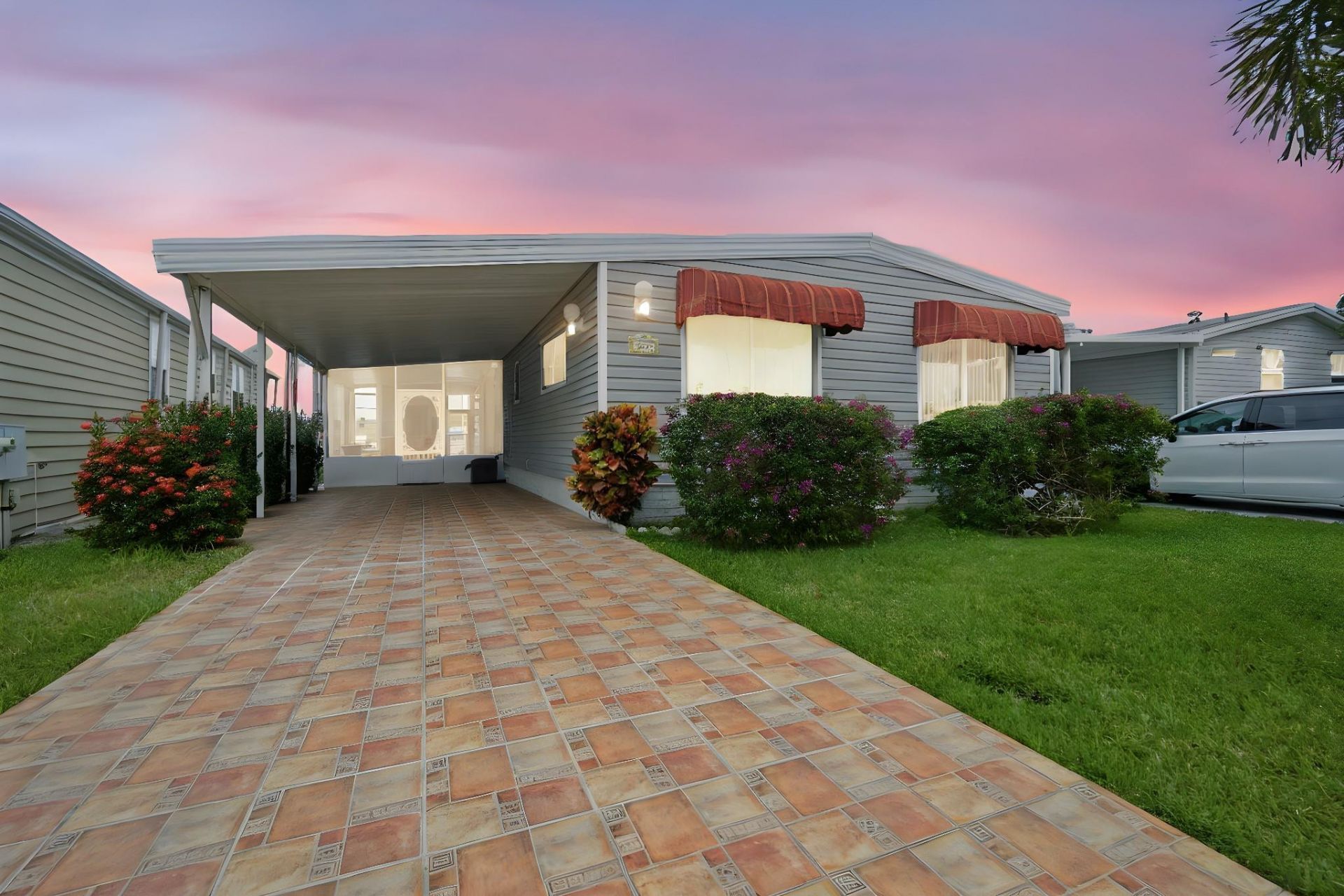 5555 Lakeshore Drive, Fort Lauderdale, FL 33312 Photo