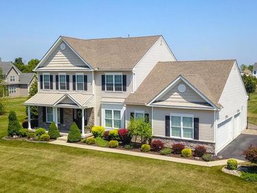 6800 GWENMAWR ROAD, BETHLEHEM, PA 18017