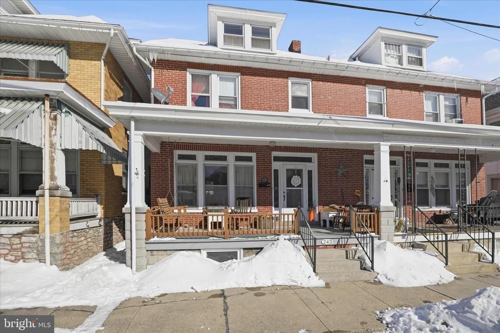 243 W Franklin Street, Ephrata, PA 17522 Main Photo