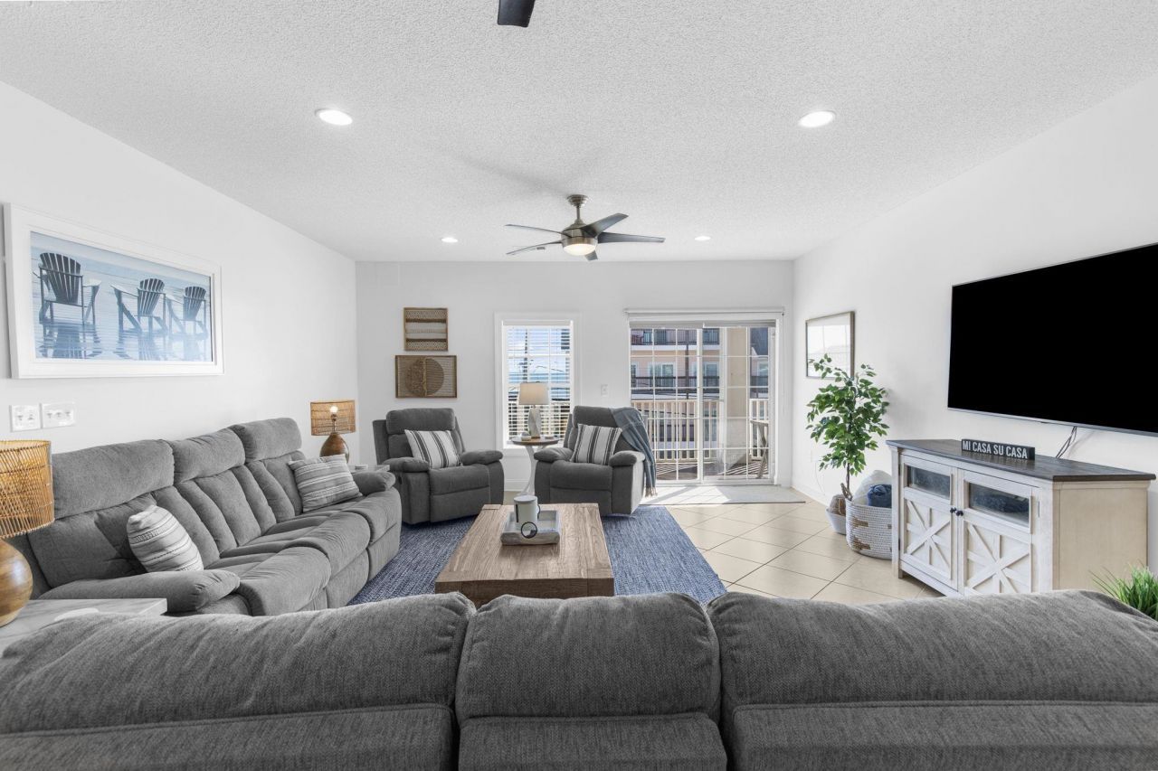 203 53rd Ave. N Photo 5