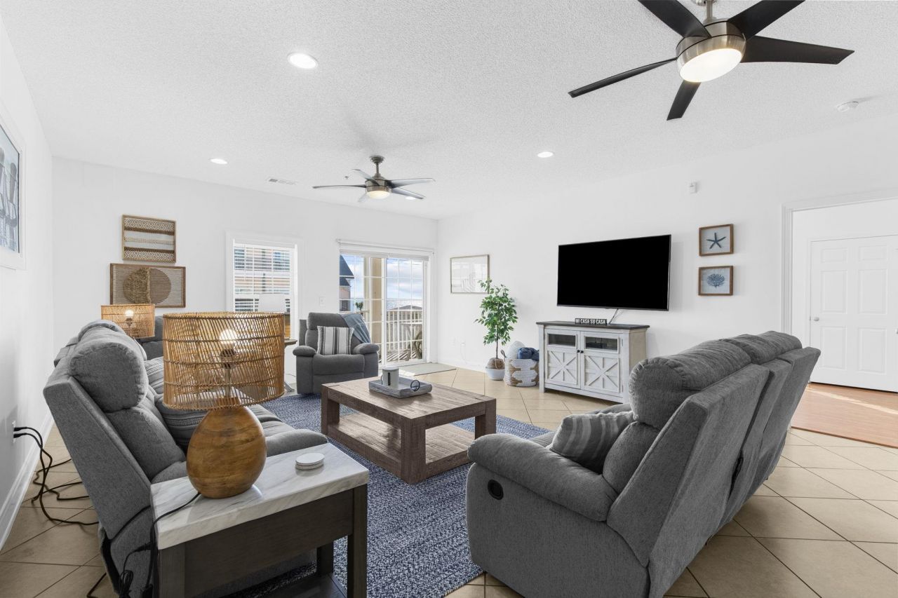 203 53rd Ave. N Photo 9