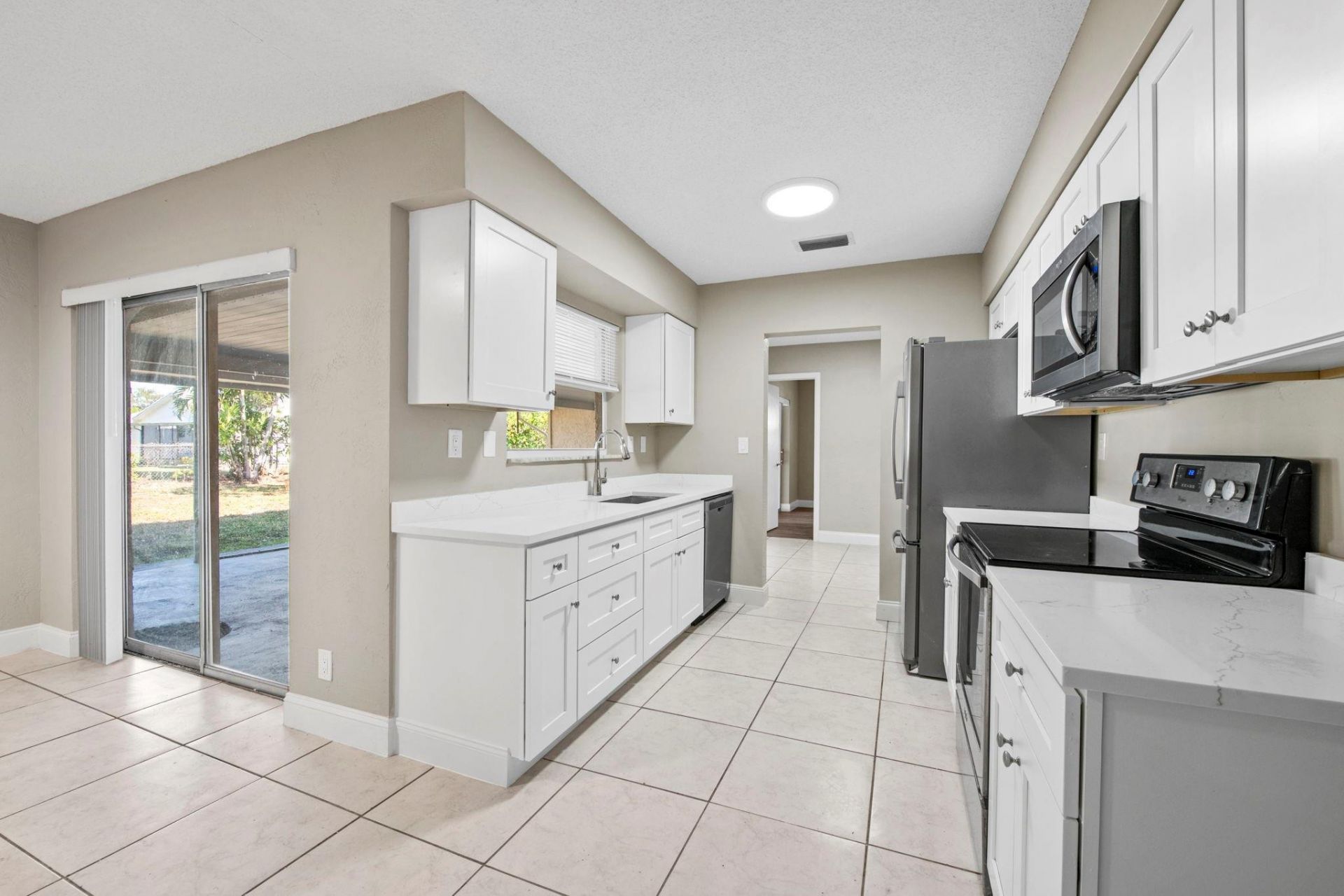 9203 NW 71st Street, Tamarac, FL 33321 Photo