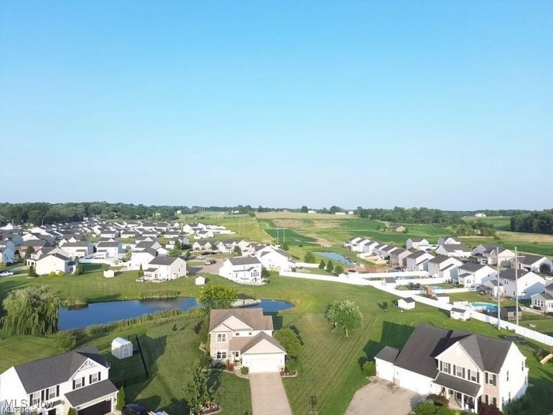 7245 Jimmie Street SW, Massillon, OH 44646 Photo 2