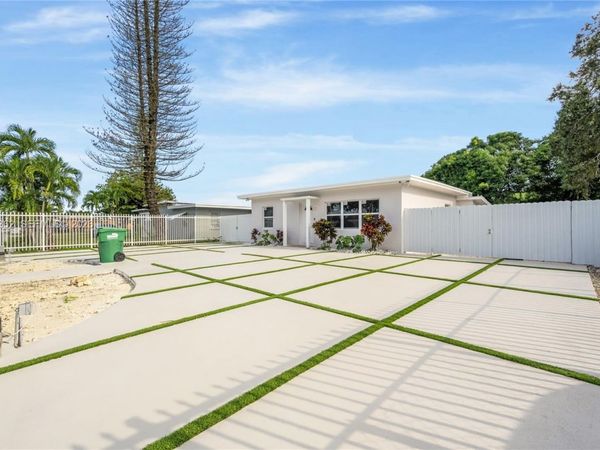 1250 Sharazad Blvd, Opa-Locka, FL 33054