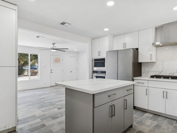4144 N 36TH Street N, Phoenix, AZ 85018