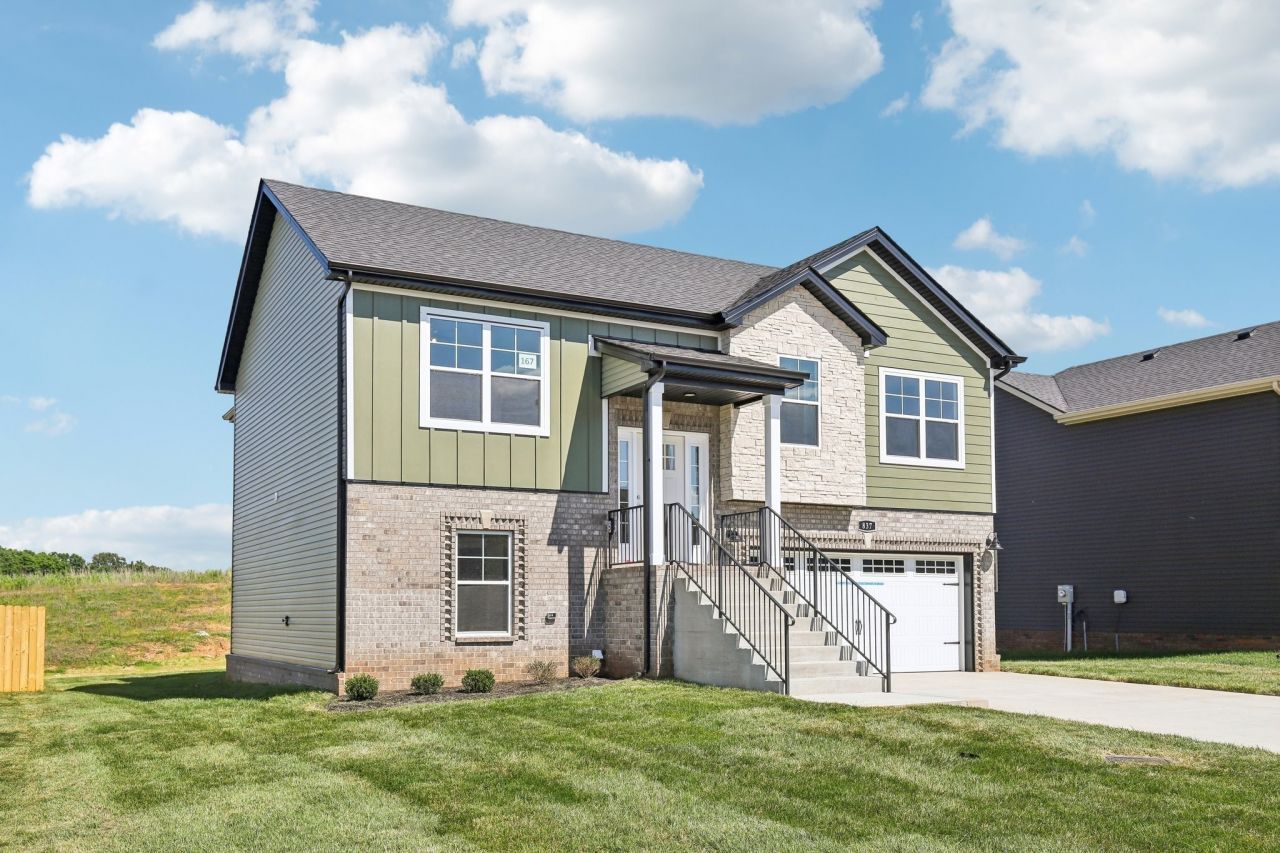 837 Macon Lane, Clarksville, TN 37042 Main Photo
