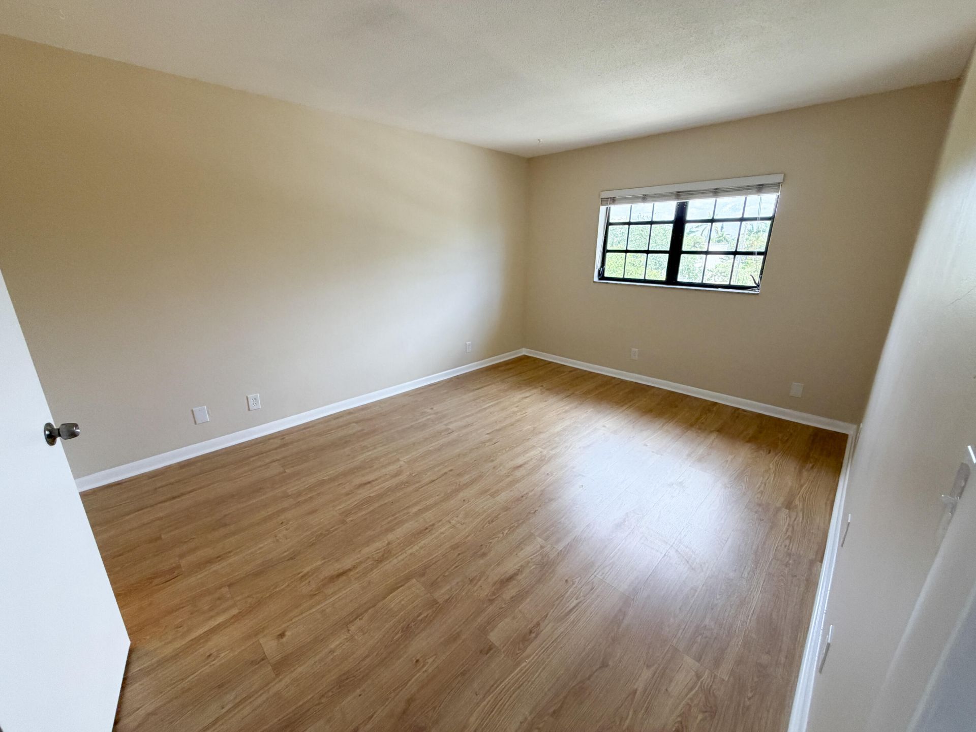 917 NE 16th Avenue, Unit 16, Fort Lauderdale, FL 33304 Photo