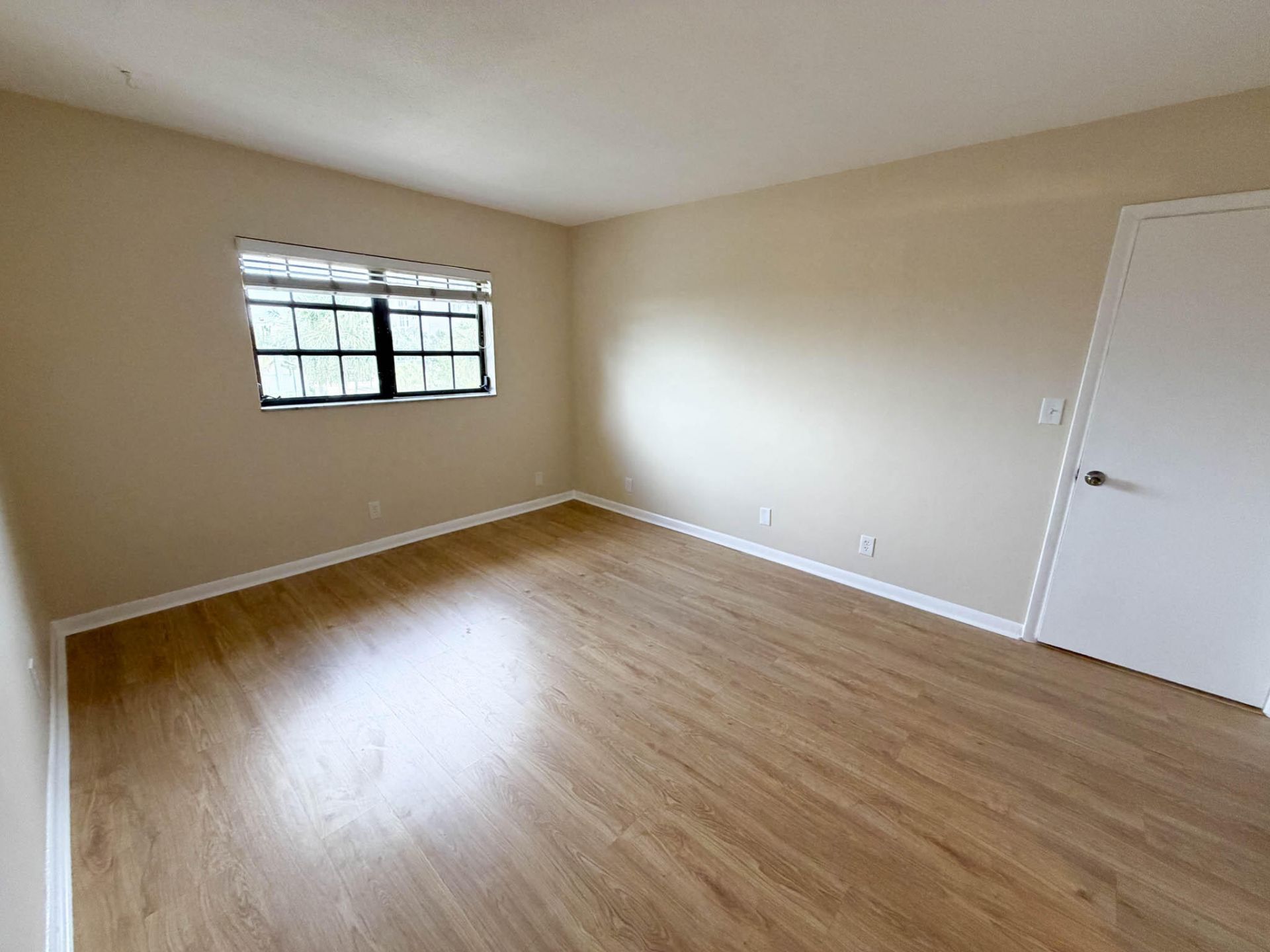 917 NE 16th Avenue, Unit 16, Fort Lauderdale, FL 33304 Photo