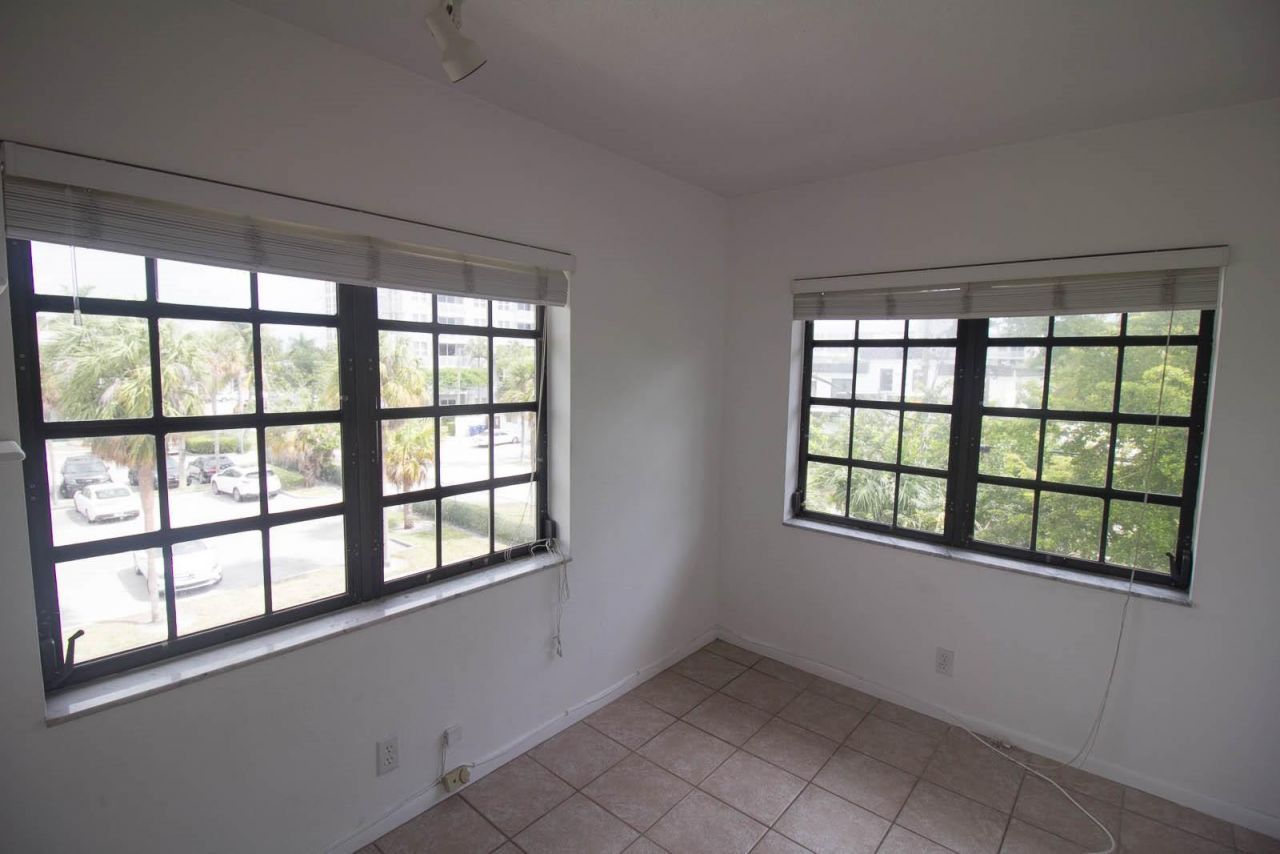 917 NE 16th Avenue, Unit 16, Fort Lauderdale, FL 33304 Photo