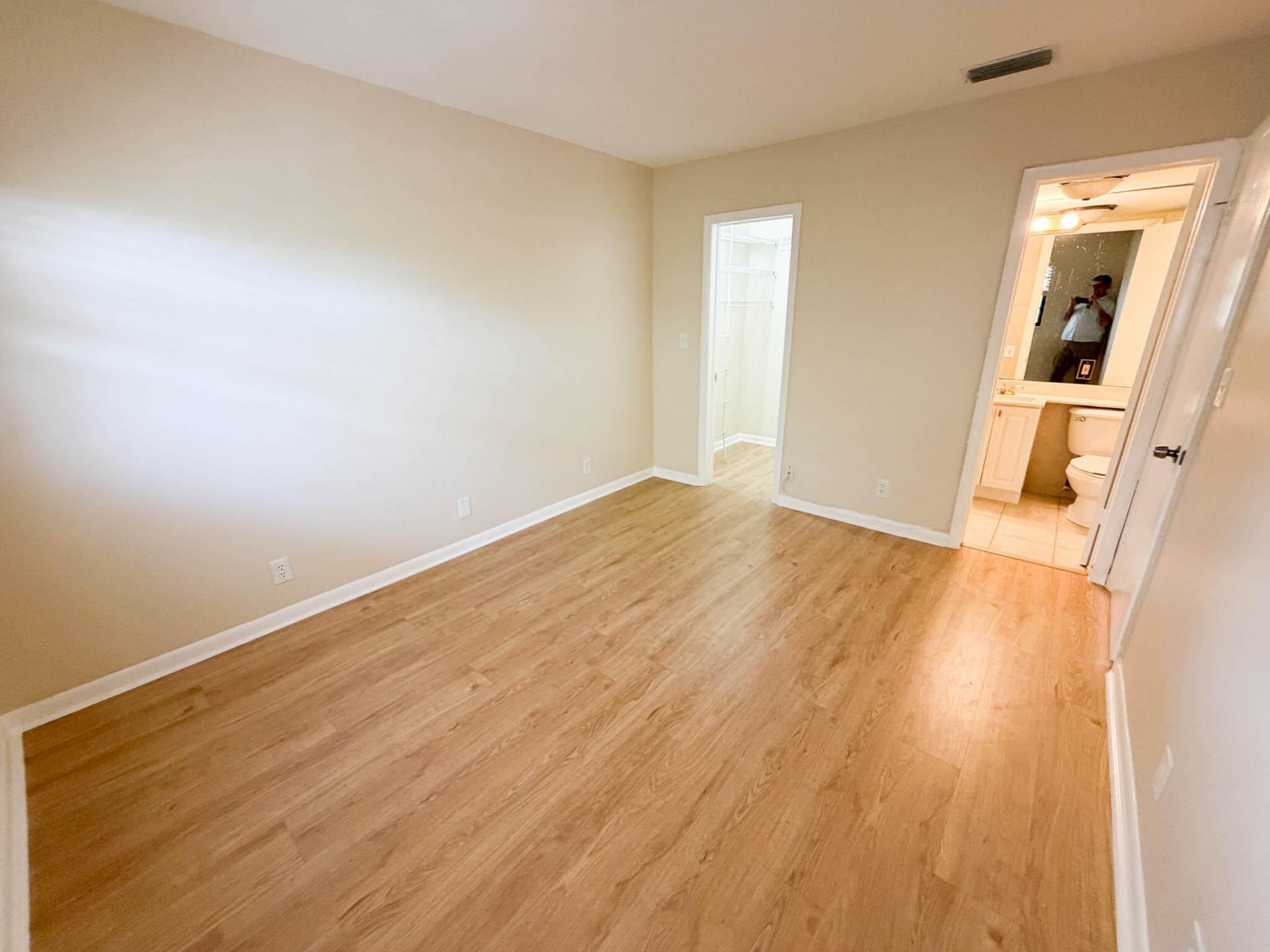 917 NE 16th Avenue, Unit 16, Fort Lauderdale, FL 33304 Photo