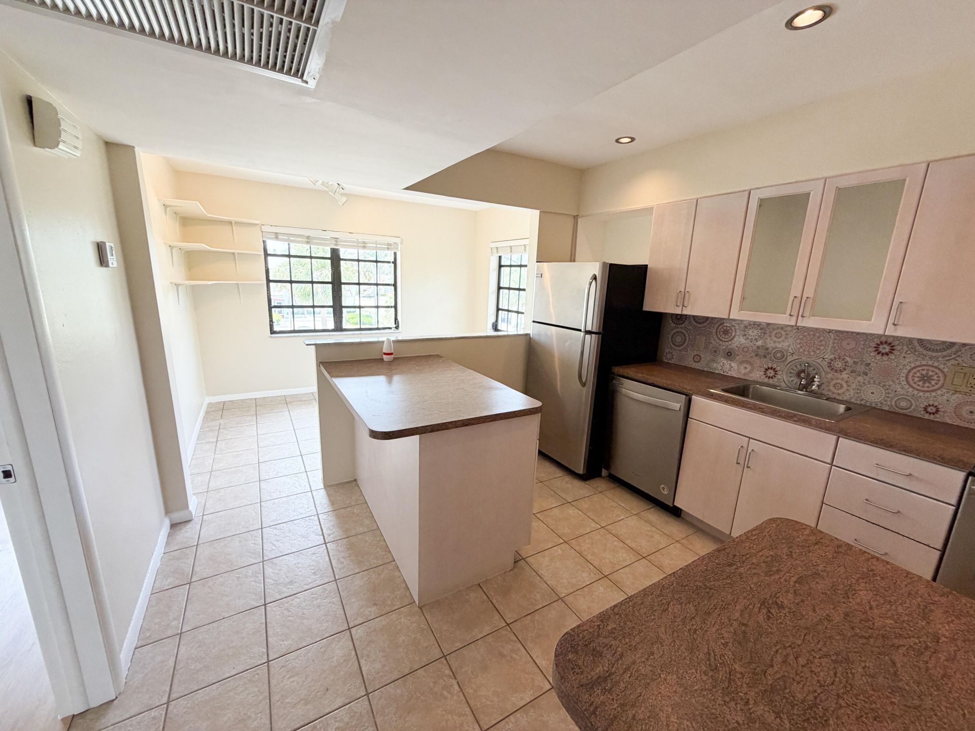917 NE 16th Avenue, Unit 16, Fort Lauderdale, FL 33304 Photo