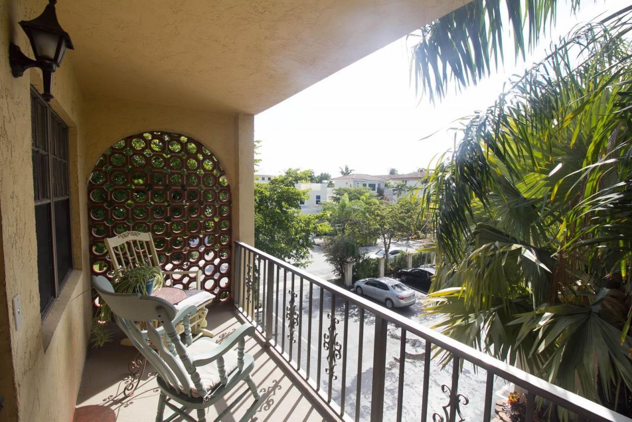 917 NE 16th Avenue, Unit 16, Fort Lauderdale, FL 33304 Photo