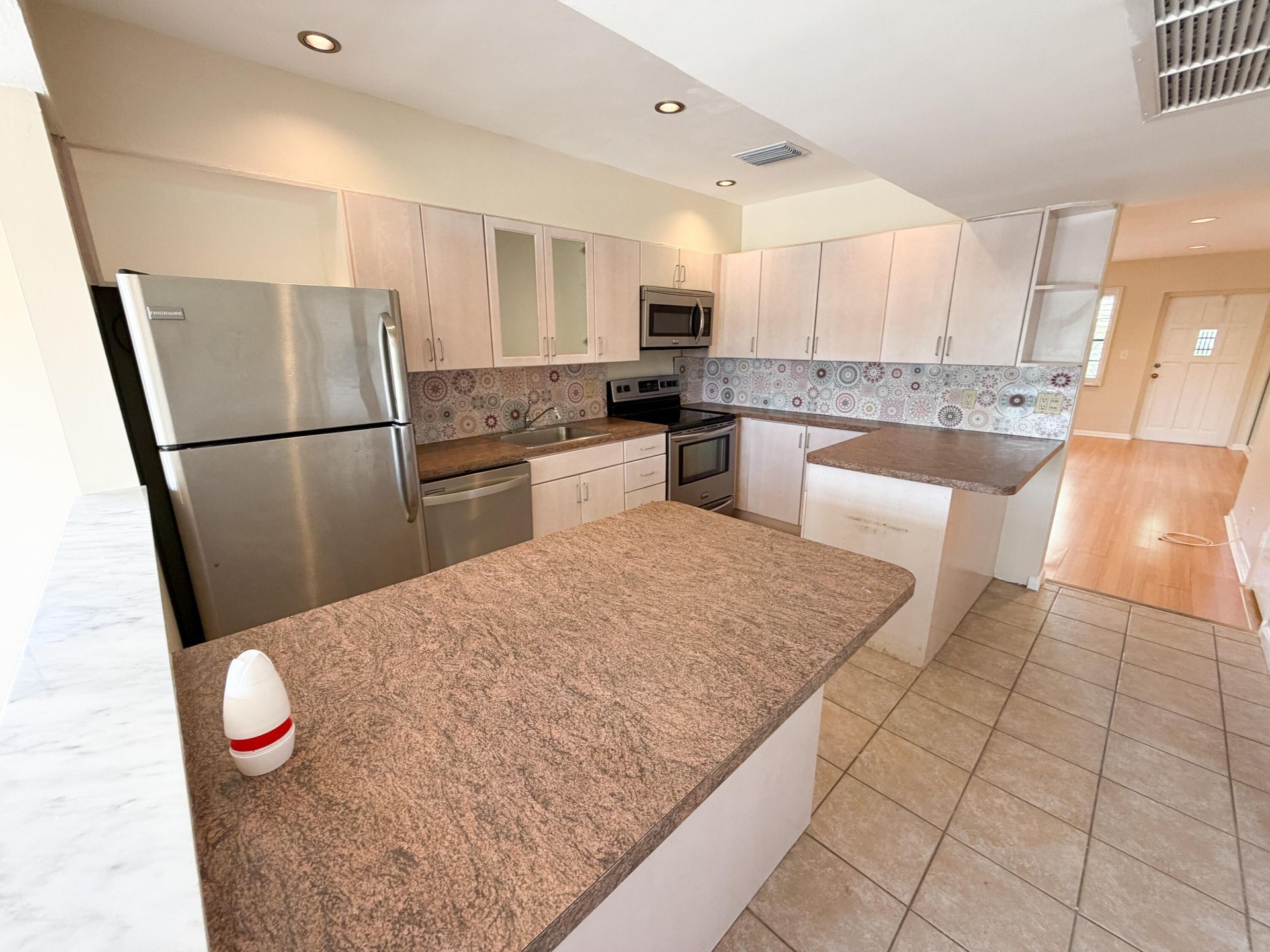 917 NE 16th Avenue, Unit 16, Fort Lauderdale, FL 33304 Photo