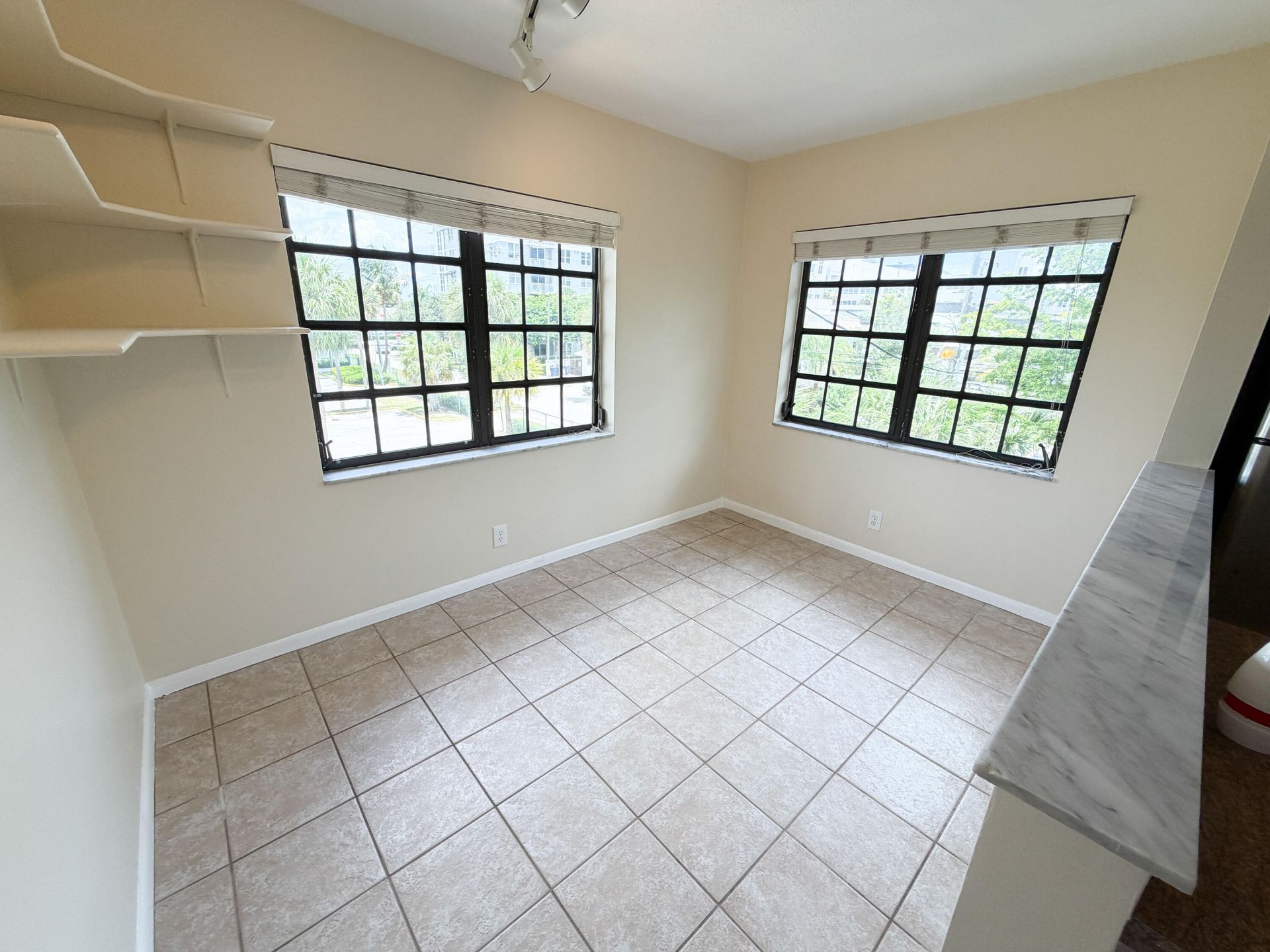 917 NE 16th Avenue, Unit 16, Fort Lauderdale, FL 33304 Photo