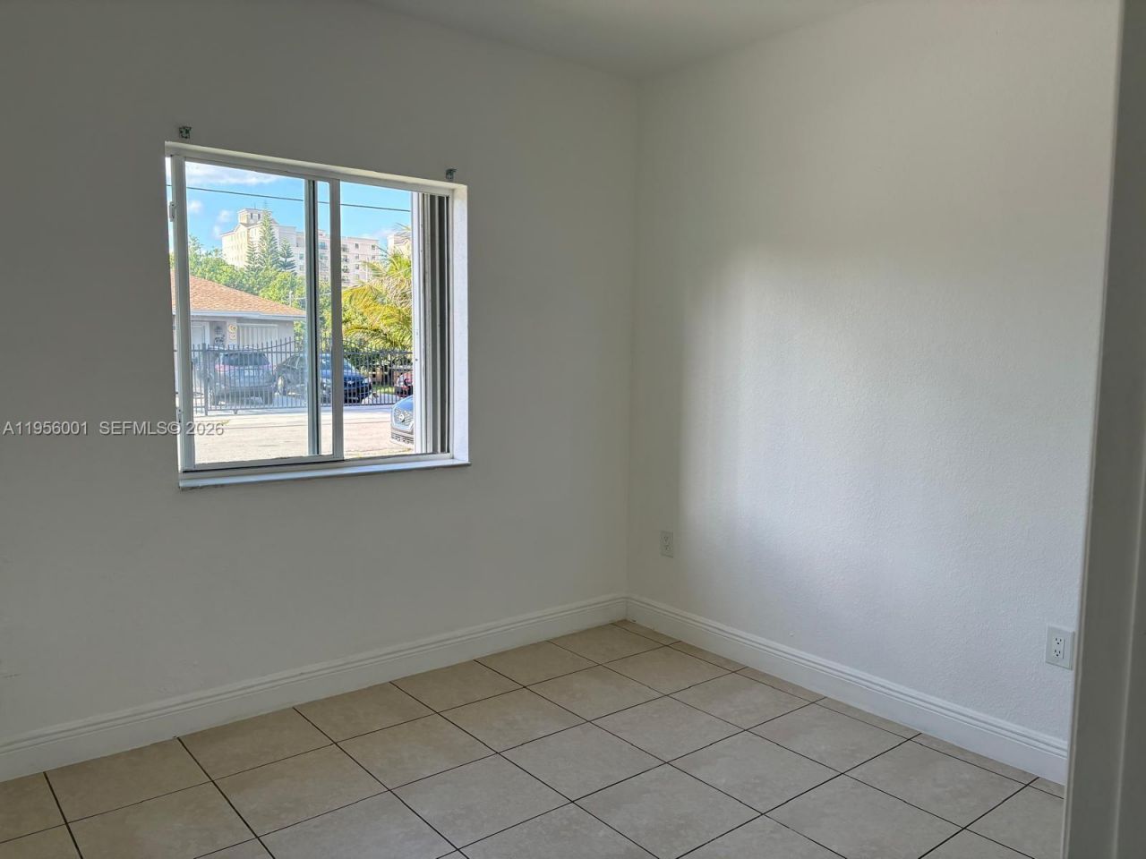 2916 NW 51st St, Miami, FL 33142 Photo