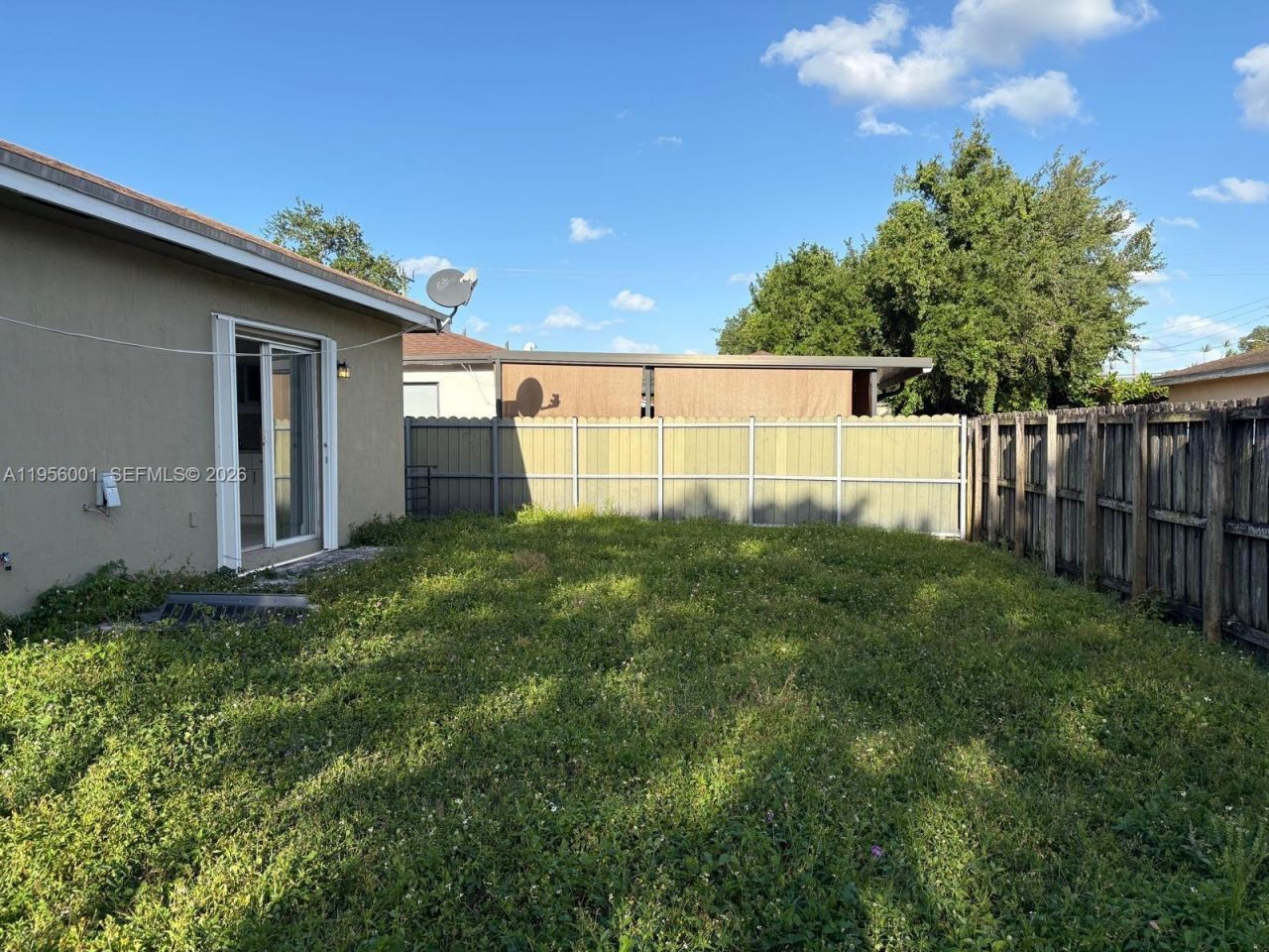 2916 NW 51st St, Miami, FL 33142 Photo