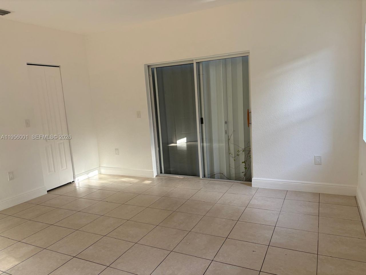 2916 NW 51st St, Miami, FL 33142 Photo