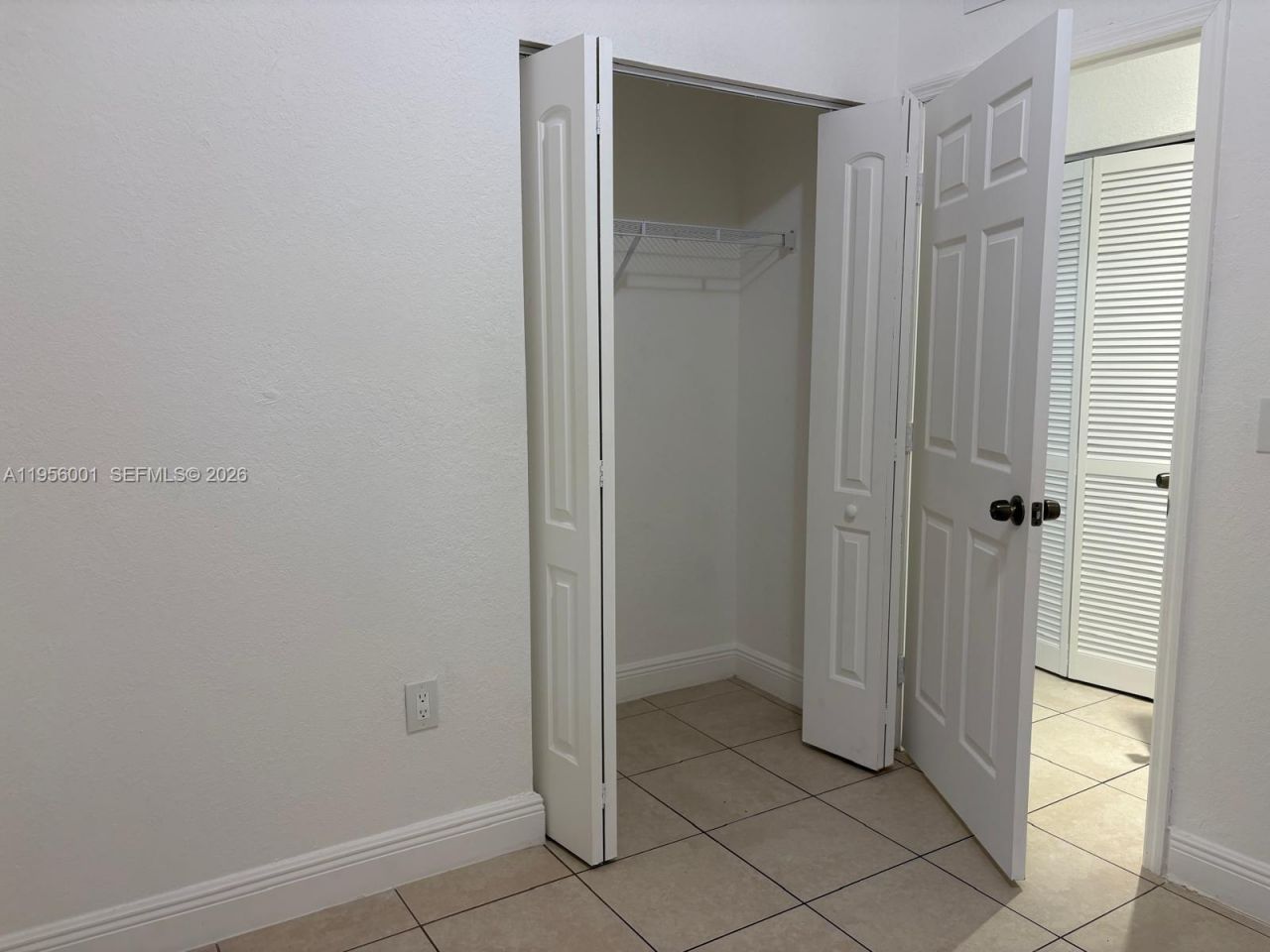 2916 NW 51st St, Miami, FL 33142 Photo