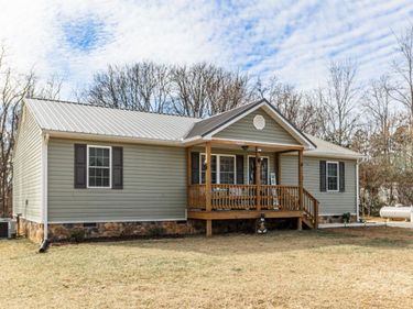 898 Spruce Dr., Pamplin, VA 23958