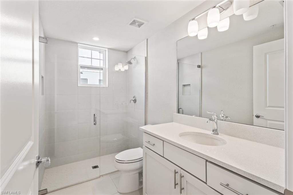 196 Indies Dr E, Unit 101, Naples, FL 34114 Photo