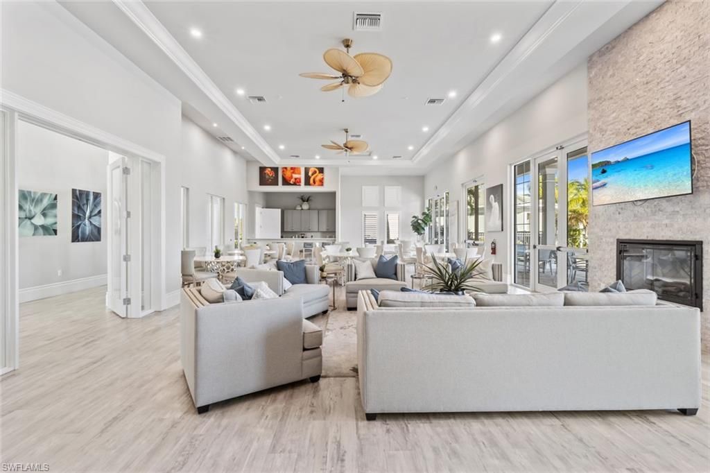 196 Indies Dr E, Unit 101, Naples, FL 34114 Photo