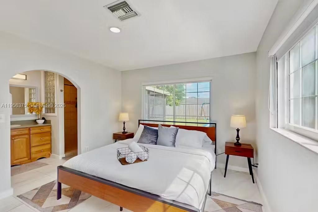 8331 NW 44th Ct, Sunrise, FL 33351 Photo