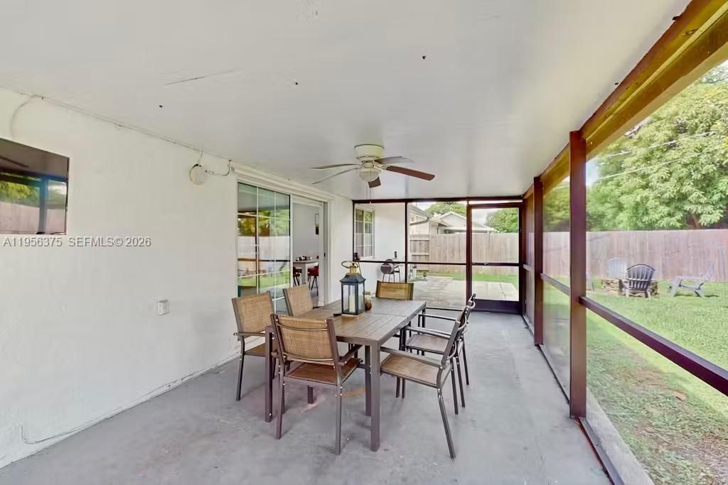 8331 NW 44th Ct, Sunrise, FL 33351 Photo