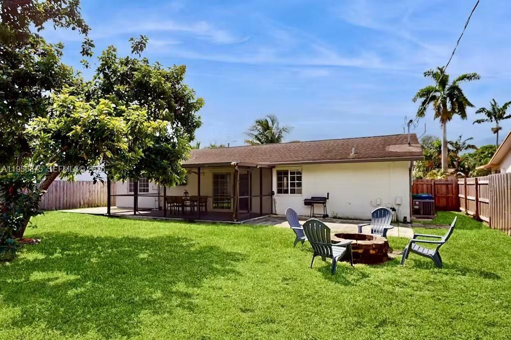 8331 NW 44th Ct, Sunrise, FL 33351 Photo