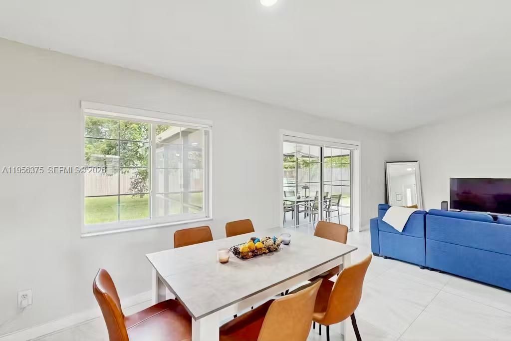 8331 NW 44th Ct, Sunrise, FL 33351 Photo