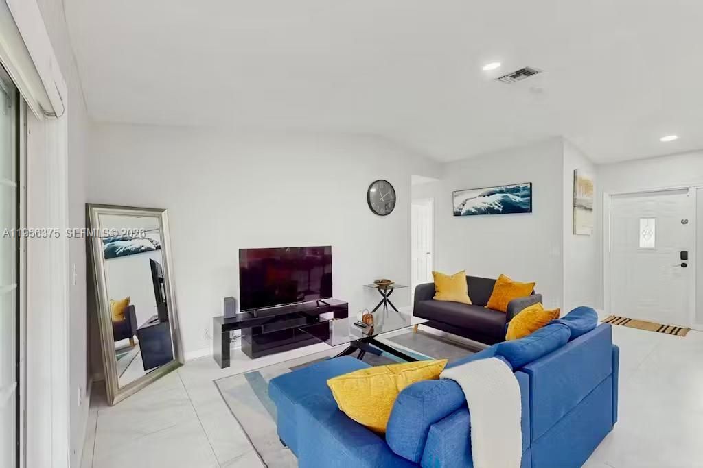 8331 NW 44th Ct, Sunrise, FL 33351 Photo