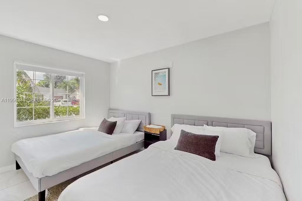 8331 NW 44th Ct, Sunrise, FL 33351 Photo